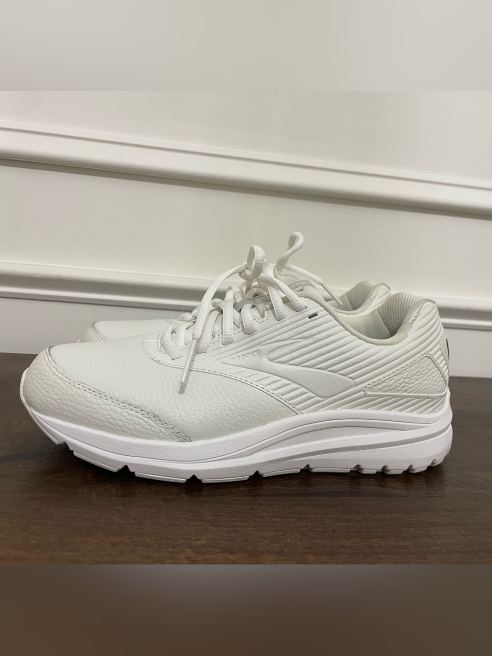 Brooks Women’s Addiction Walker 2 Shoes - Picture 2 of 6